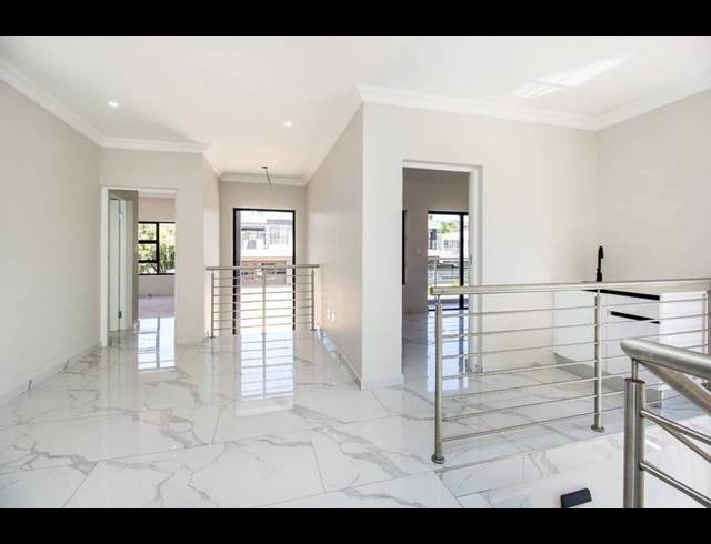 4 BEDROOM HOUSE FOR SALE IN DERDEPOORT